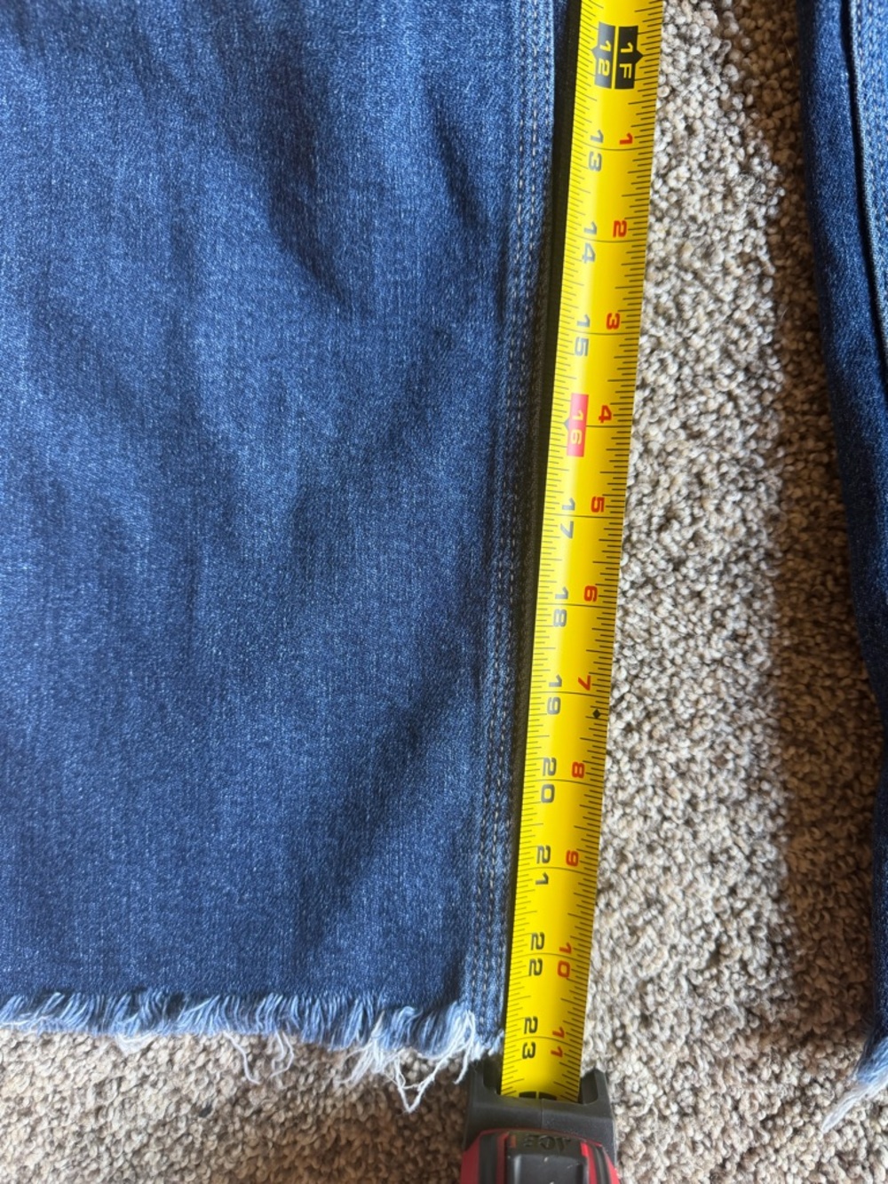 Judy Blue Midnight Indigo Stretch Denim Cropped Frayed Jeans Size 14W - Picture 4 of 7